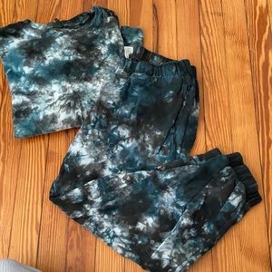 Wild fable sweatsuit